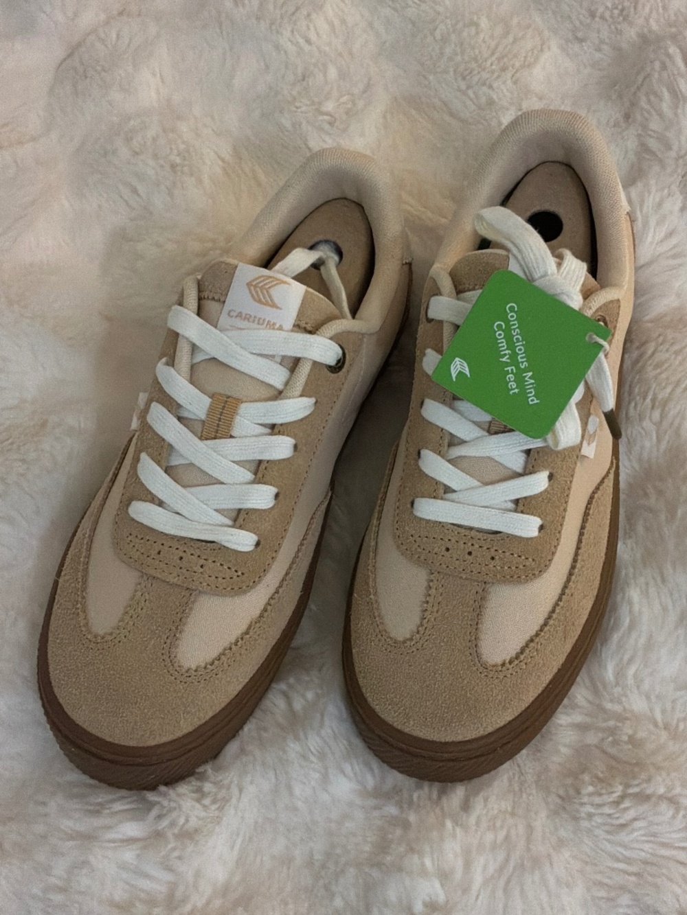 NIB Cariuma Toca Sneaker Teak Light Cream Nylon Latte Suede Women’s 9 Men’s 7.5